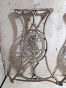 Żeliwna podstawa maszyny do szycia