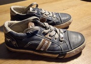 Buty dziecięce Mustang. rozmiar 33. granatowe sneakersy