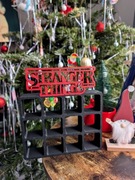 Mini stojak na figurki Stranger Things