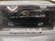 Porsche Cayenne turbo S 1:43 nowy 