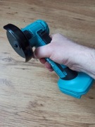 Mini szlifierka kątowa z silnikiem bezszczotkowym na aku Makita 18V