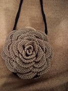 Torebka róża na szydełku 