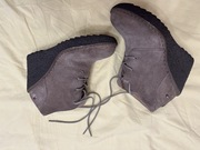 Krótkie buty skórzane damskie marki Tommy Hilfiger rozmiar 37-38