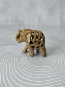 Kolekcjonerska figurka matki słonia 