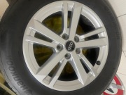Felgi 17 215/65  Audi Q3 jak nowe