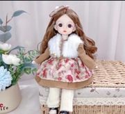 Lalka 30 cm z ruchomymi częściami ciała