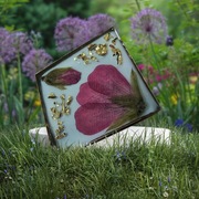 Pierścionek z żywicy z naturalnym suszonym kwiatem 