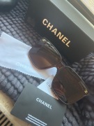 Okulary przeciwsłoneczne Chanel