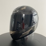 Kask motocyklowy Carbon HJC HQ-1 z ciemnym wizjerem