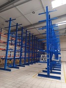 Regały wspornikowe jednostronne słup IPE200 H650cm ramiona 70cm hala