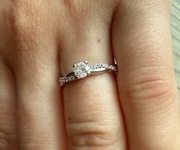 Pierścionek zaręczynowy 