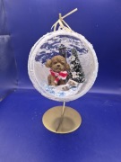 Bombka3d Z  ręcznie wykonanym Pudelkiem w szaliku biało-czerwonym 