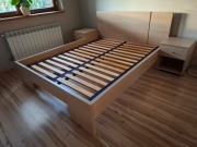 Oddam łóżko z płyty meblowej plus dwie szafki nocne