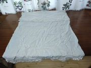 Haftowany ręcznik ozdobny z koronką 110x68