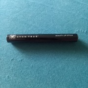 Avon True Beauty Lip Stylo szminka Cond.4 CT