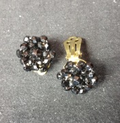 eleganckie czarne szlifowane klipsy plecionki, renomowanej firmy Jablonex