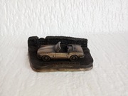 Triumph Spitfire - miniatura z ceramiki