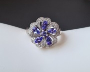 Srebrny pierścionek z tanzanitami i diamentami rozmiar 14