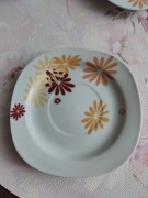 Mały talerzyk deserowy