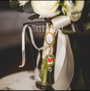 Medalion zawieszka do bukietu ślubnego ze zdjęciem tekstem marynarki ślub