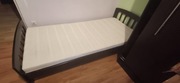 Łóżko z materacem