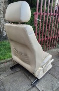 Fotel przedni, prawy. Polo 9N 2002 r. 5d