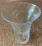 Ładny ozdobny szklany duży wazon !