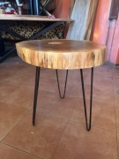 Stolik kawowy plaster orzech włoski