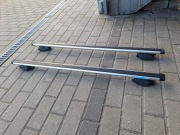 Bagażnik uniwersalny na relingi belki