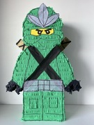 Piniata urodzinowa- Lloyd zielony ninja z serii Lego Ninjago