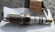 Nowa oryginalna Świeca zapłonowa 101905601b