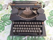 Maszyna do pisania Triumph – antyk z lat 1915–1925 – kolekcjonerska