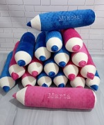 Poduszka kredka z imieniem Pasowanie na przedszkolaka/ucznia 