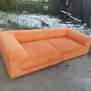 Pomarańczowa sofa dwuczęściowa, możliwość zrobienia dwóch foteli!