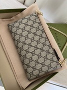 Torebka gucci klasyczna elegancka beżowa na łańcuszki