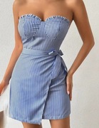 Piękna elegancka i urocza sukieneczka dziewczynki 152