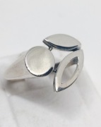 Pierścionek modernistyczny srebro 925 rozm 19