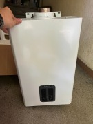 Przepływowy, gazowy podgrzewacz wody Ariston