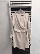 Elegancka sukienka mia moda kopertowy krój pudrowy beż XL 42