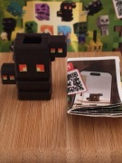 Figurka MAGMA CUBE Blok Magmy Minecraft Kinder Joy VC323