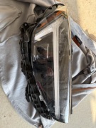 Prawa lampa reflektor Volvo xc40 2024 lift USA LED Pixel 32392324