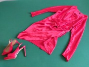 Czerwona sukienka asymetryczna satynowa ASOS r. 46