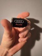 Ładowarka samochodowa Audi