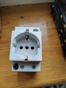  Gniazdo 230V na szynę DIN (modułowe) – do rozdzielnicy