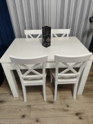 Stół +cztery krzesła 