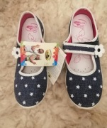 Buty po szkole z białą podeszwą , papucie, roz 32 