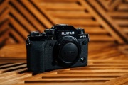 Fujifilm X-T4 body przebieg 10600 komplet plus akcesoria Fuji XT4