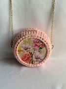 Torebka handmade okrągła różowa na ramię, szydełkowa
