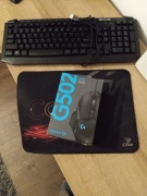 G502 Hero, MadDog klawiatura, podstawka Cobra.