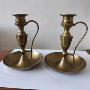 Stary mosiężny świecznik -  zestaw 2 szt.